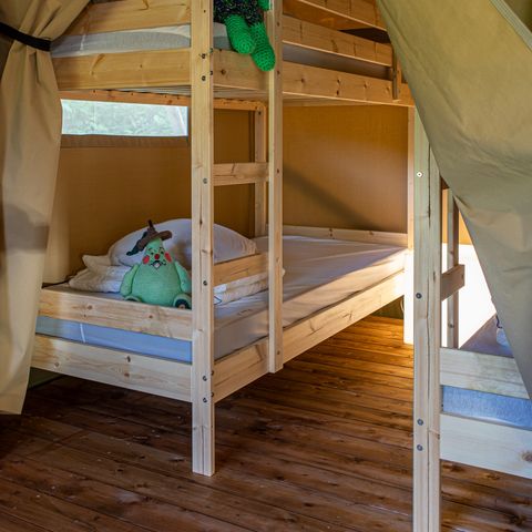 Canvas and wooden tent 6 persons