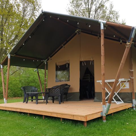 CANVAS AND WOOD TENT 6 people
