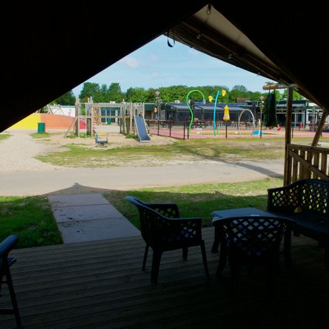 CANVAS AND WOOD TENT 6 people - including toilet