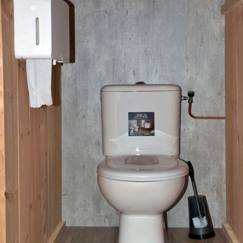 Canvas and wooden tent 6 persons - including toilet