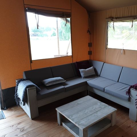 Canvas and wooden tent 6 persons - XL incl. toilet