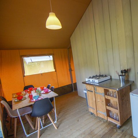 Canvas and wooden tent 4 persons