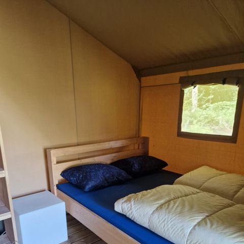 Canvas and wooden tent 4 persons