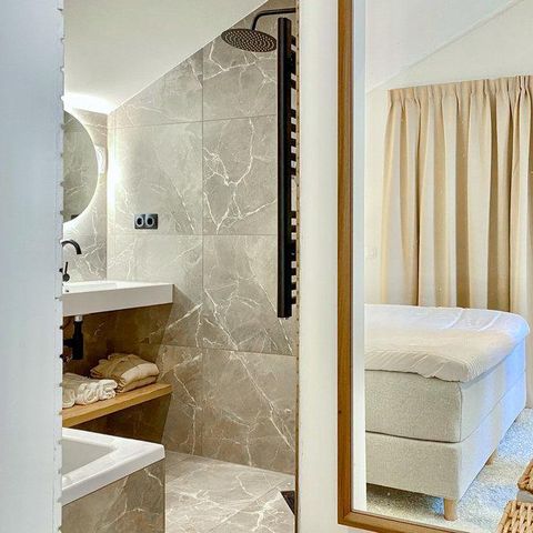 HOUSE 6 people - BGL66