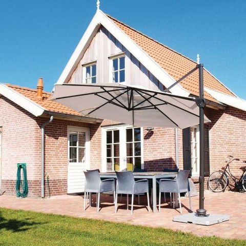 HOUSE 6 people - BGL62