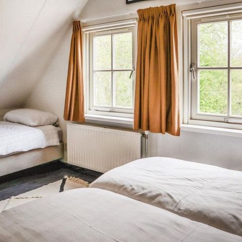 HOUSE 6 people - BGL64