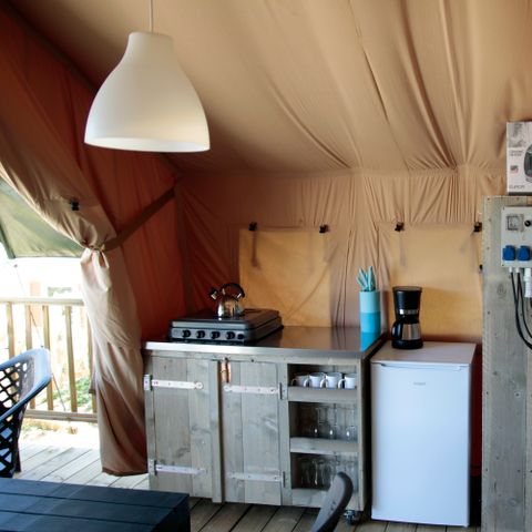 Canvas and wooden tent 4 persons