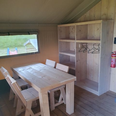 CANVAS AND WOOD TENT 5 people