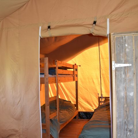 Canvas and wooden tent 4 persons