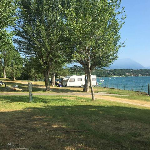 Pitch - With lake view 60 m²