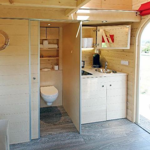 UNUSUAL ACCOMMODATION 2 people - Carré d'étoiles air-conditioned / with breakfast / 2 pers included / Private spa optional