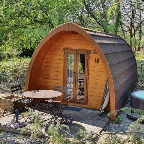 UNUSUAL ACCOMMODATION 3 people - Air-conditioned forest hut ( with breakfast and private Spa unlimited access ) / 2 pers included