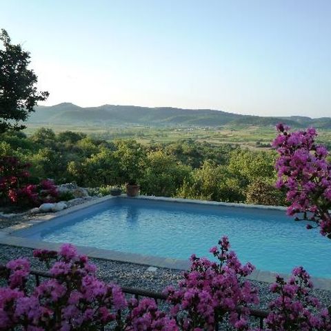 BEDROOM 2 people - Petit Mas (small guest room with breakfast) / 2 people included / classified 3 épis