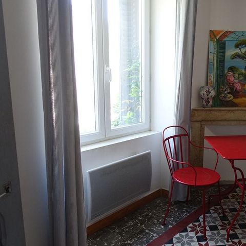 COUNTRY HOUSE 4 people - Outside the Domaine, village house Equipped gîte for 4 people / optional access to swimming pool