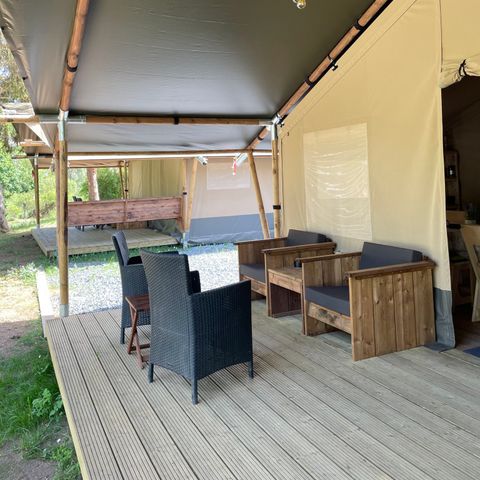 CANVAS AND WOOD TENT 6 people
