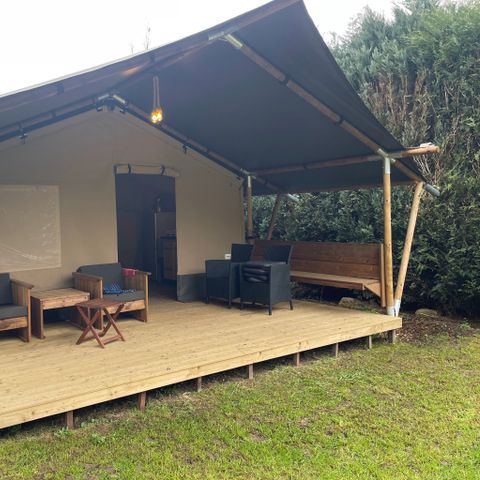 CANVAS AND WOOD TENT 6 people