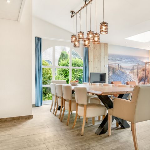 HOUSE 10 people - 10CTS