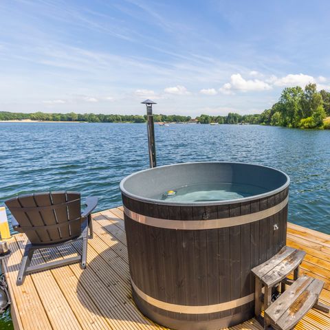 Lodge 6 persons - Houseboat with XL hot tub