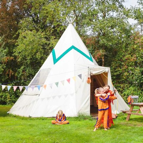 UNUSUAL ACCOMMODATION 4 people - Tipi Jippi Tipi