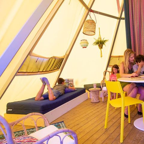 Accommodation 4 persons - Tipi Jippi Tipi