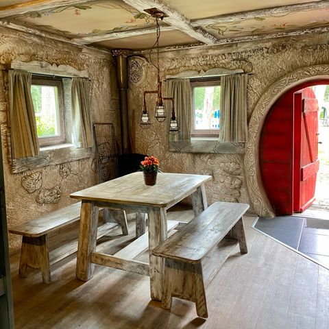HOUSE 6 people - Hobbit cottage