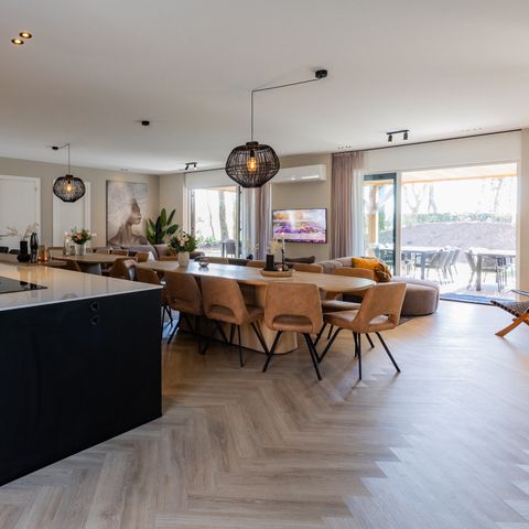 VILLA 26 people - Heather Villa