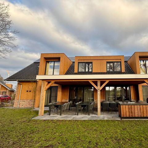 VILLA 26 people - Heather Villa