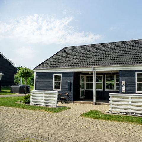 Bungalow 8 persons - 8B1
