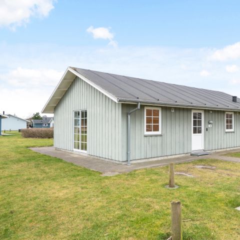 BUNGALOW 6 people - 6C2 (max. 4 adults)