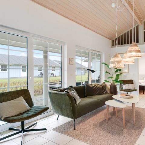 BUNGALOW 6 people - 6C2 (max. 4 adults)
