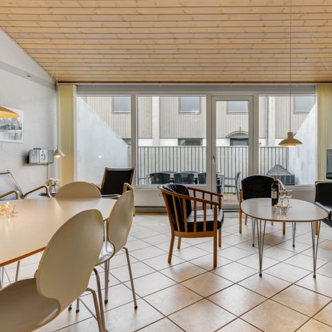 BUNGALOW 8 people - 6B3 (max 6 adults + 2 kids)