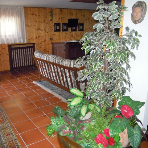 APARTMENT 6 people - House