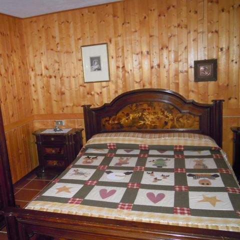 APARTMENT 6 people - House