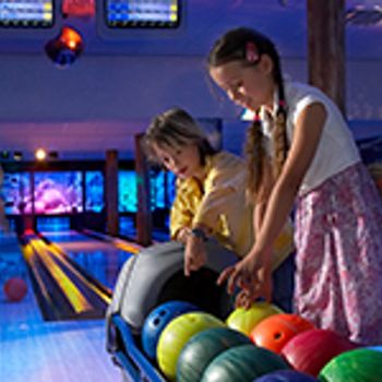 Holiday parks with bowling alley